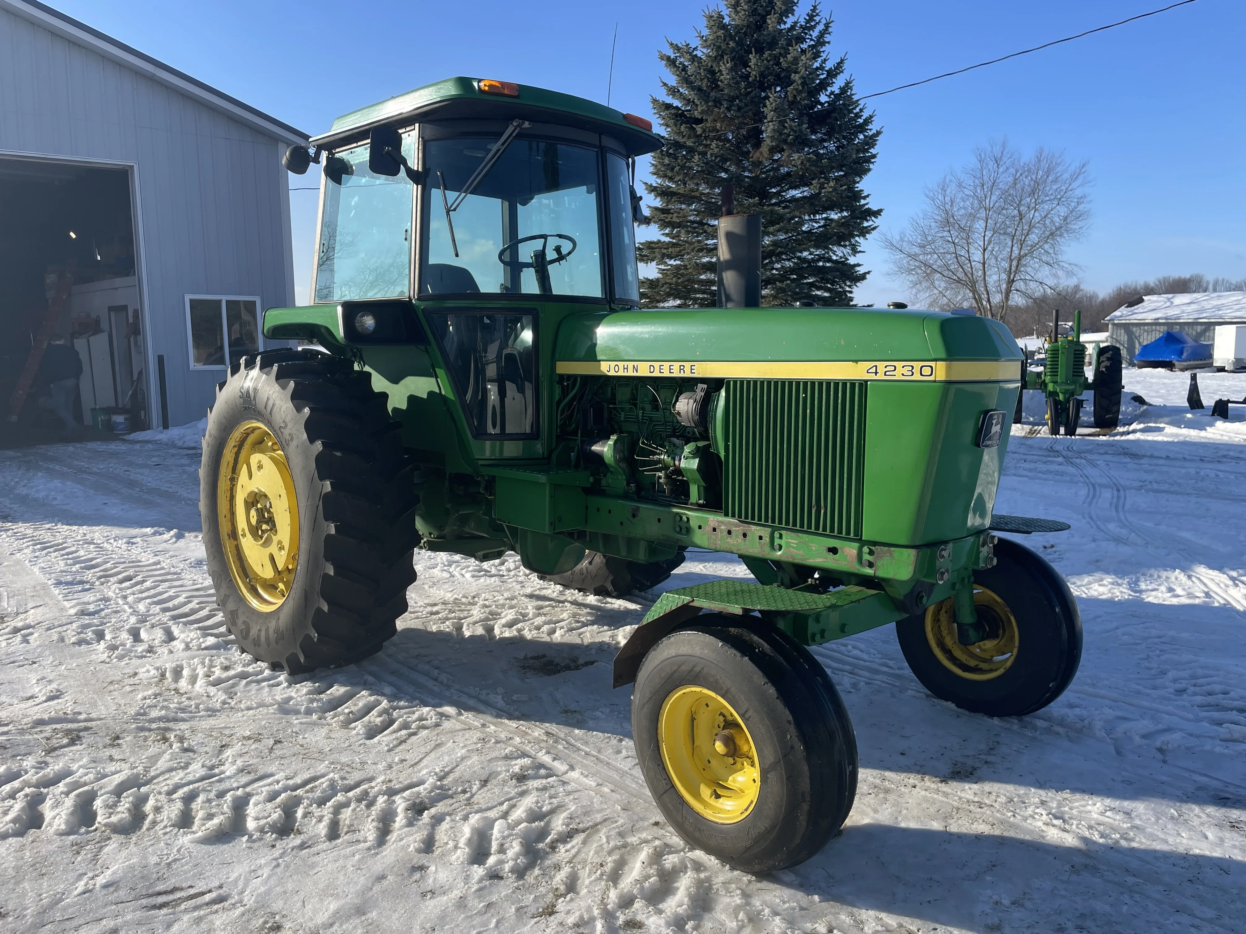 John Deere 4230 Row Crop Tractor